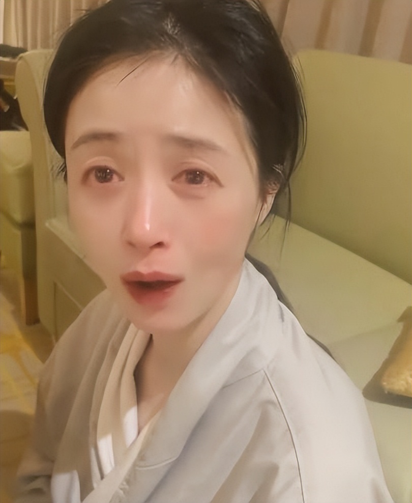 蒋欣暴瘦崩溃_大骨架还瘦的女明星_娱乐圈身材焦虑