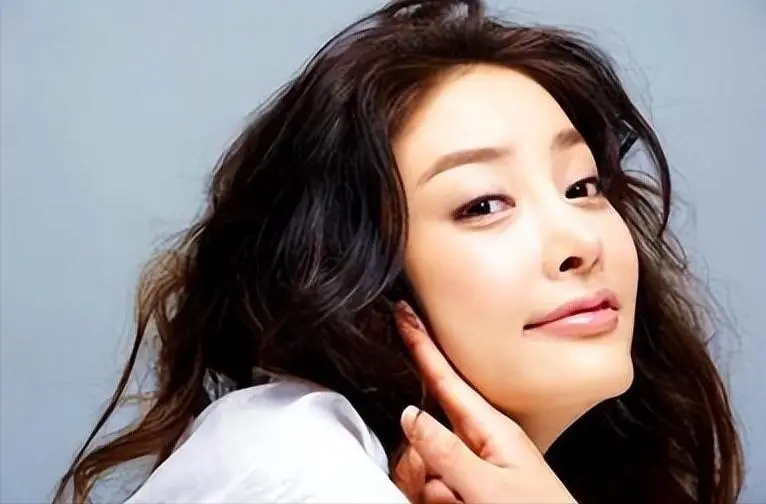 _韩国娱乐圈的潜规则_韩国娱乐圈自杀率高的原因