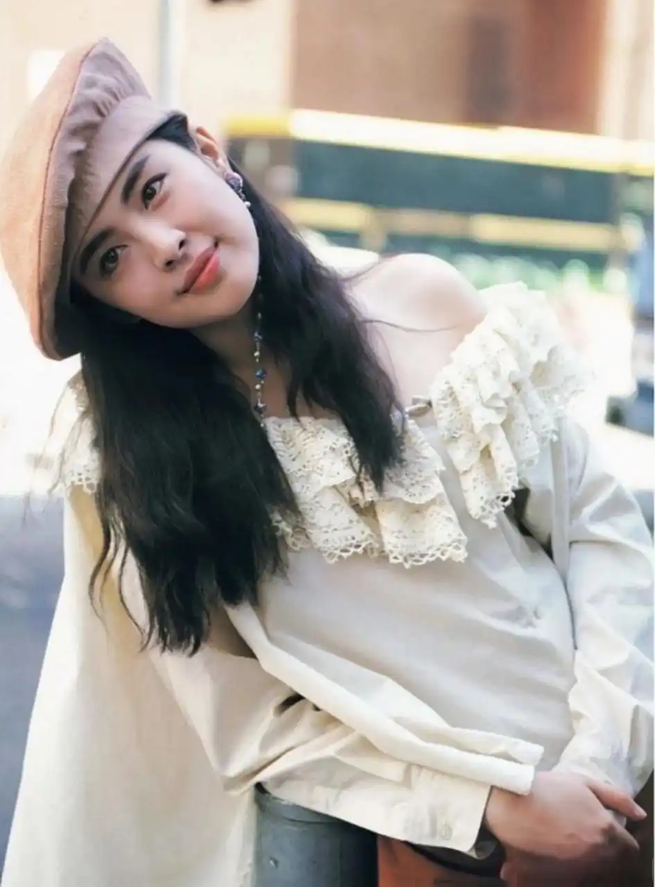 电影女明星 概览_奥黛丽·赫本 传记_玛丽莲·梦露 传记