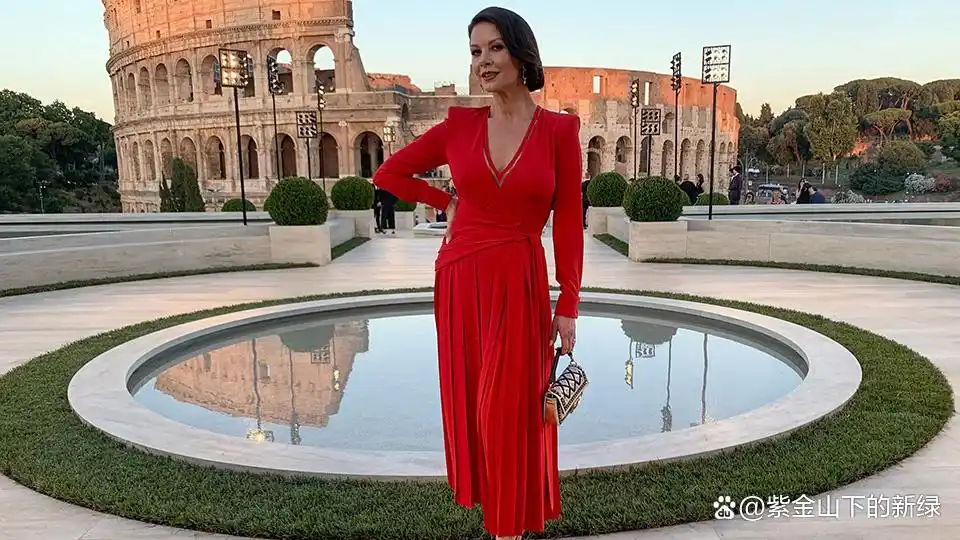 影史最美女演员排行榜 萨尔玛海耶克 伊丽莎白泰勒格蕾丝凯利_电影女明星 概览