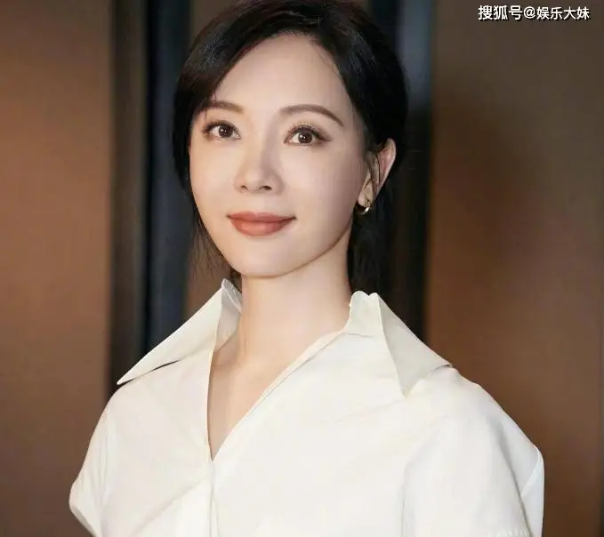 娱乐圈干净女明星_实力派女演员形象_女明星艺术写真